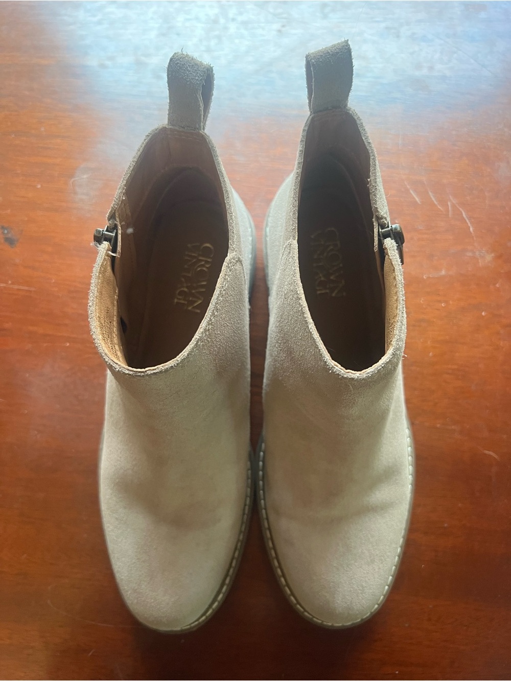 Crown Vintage Women’s Suede Ankle Boots